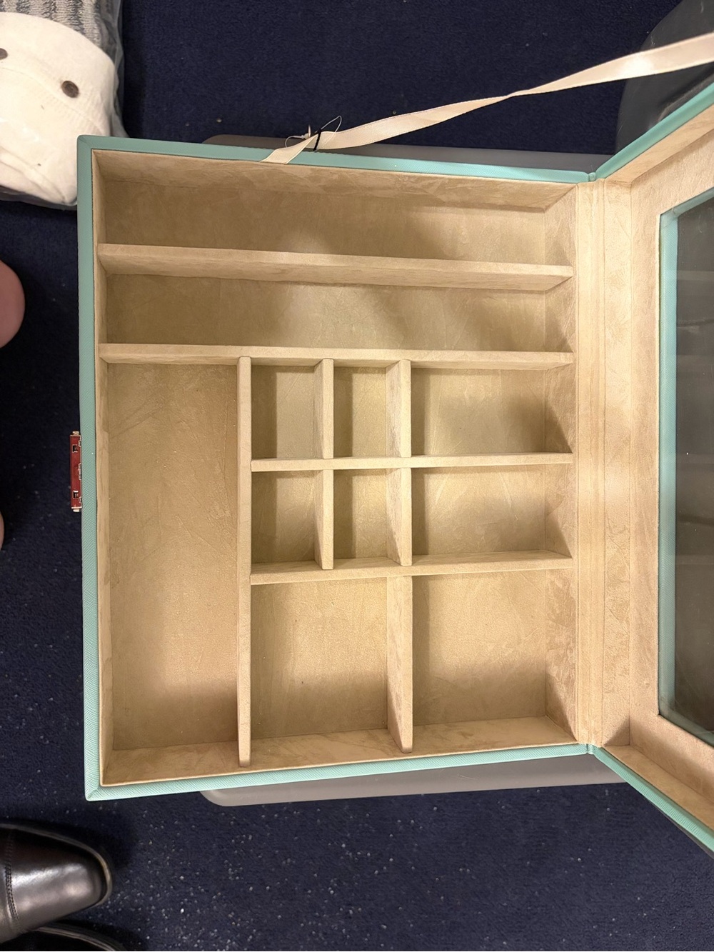 Tuscan Design Tiffany Blue Jewelry Organizer - Picture 3 of 5